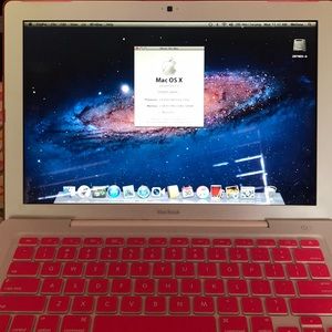Apple MacBook 13 inch